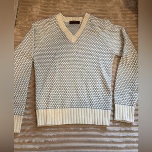Vintage Robert Klein Cream and Light Blue V-Neck Sweater - Made in USA